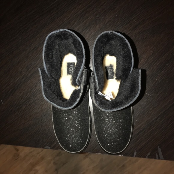 Ugg black glitter size 12 - Picture 3 of 5